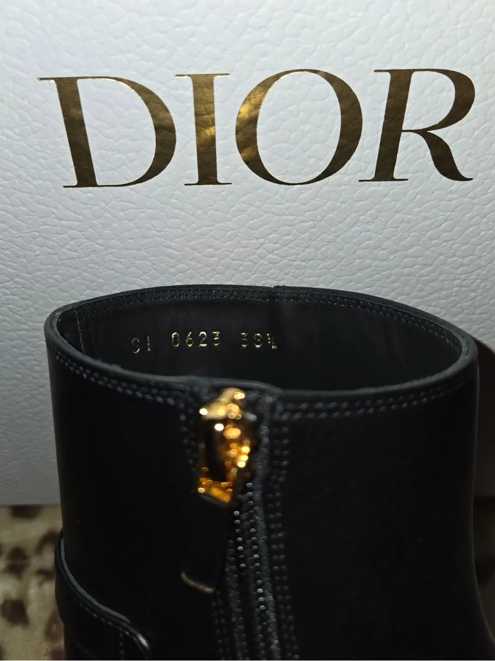 DIOR women’s montaigne calfskin ankle boots size 9